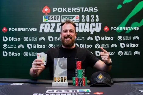 Francarlos Vescovi é campeão do Start-Up Mystery KO do BSOP Foz