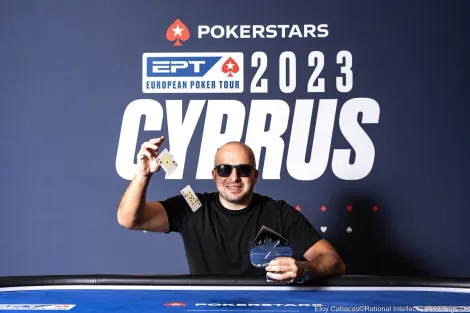 Oleg Semionov leva seu maior prêmio no US$ 10K Mystery Bounty do EPT Chipre