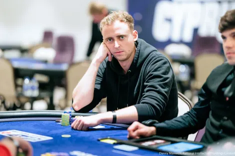 Alexander Tkatschew bate FT estrelada e vence US$ 25K NLHE I do EPT Chipre