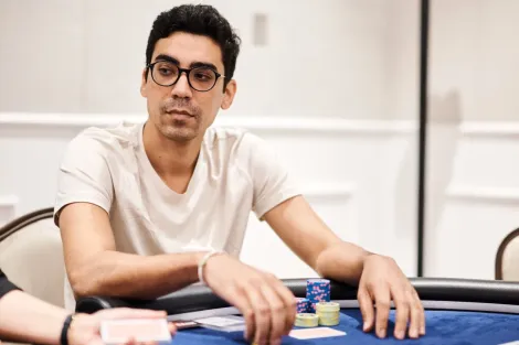 "Maldição dupla" do JJ elimina Pablo Brito no Super High Roller do EPT Chipre