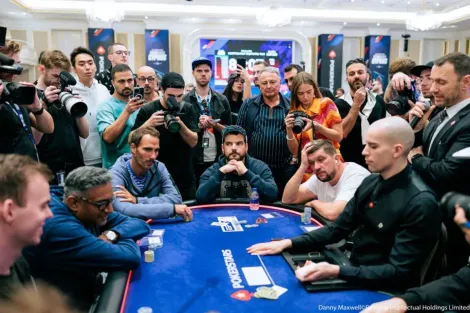 Andras Vaczo tromba KK e é o bolha do Main Event do EPT Chipre