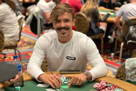 Yuri Martins vai ao Dia Final do US$ 50K PLO da Triton Monte Carlo