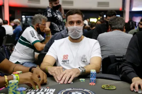 Júlio Lins leva a melhor no Evento #11 da 50/50 Series do PokerStars