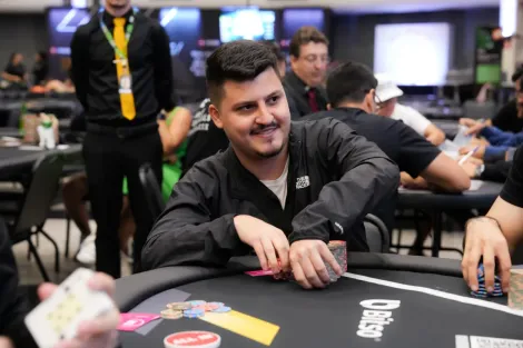 Vinicius Varella avança como CL ao Dia Final do Start-Up MKO do BSOP Millions