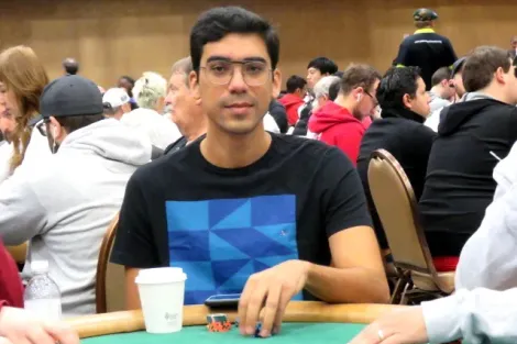 Pablo Brito se classifica à mesa final do GGMillion$ High Rollers