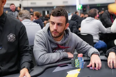 Após mais uma rodada dupla, Andre Busato assume a liderança do Main Event do BSOP Millions