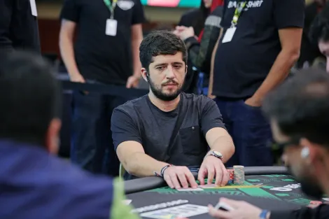 Bernardo Peters lidera tropa verde e amarela no Dia 1 do Sunday Million