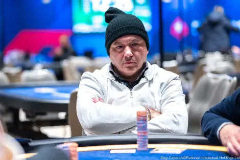 Jogador dá cabeçada em oponente e é desqualificado do Main Event do EPT Praga