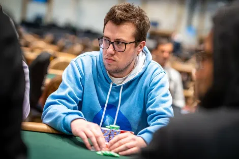 Gabriel Schroeder se classifica no Dia 1A do US$ 1,6K do WPT World Championship