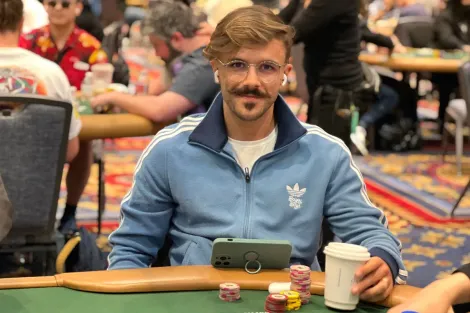 Yuri Martins cai com bad beat na mesa semifinal do GGMillion$