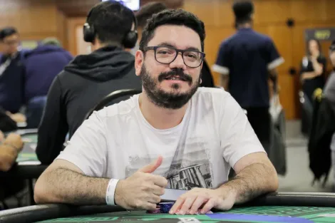 Dá para viver de poker? Assista ao vídeo polêmico de João Bauer