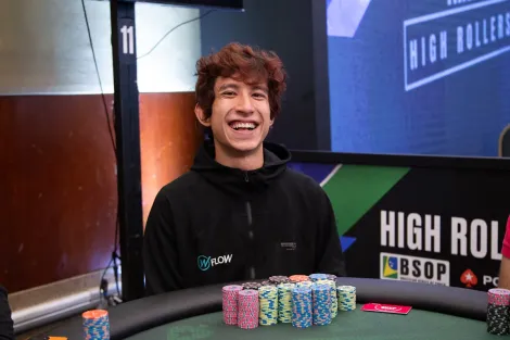 Edgar Kenji puxa a fila em rodada dupla do Main Event do BSOP São Paulo