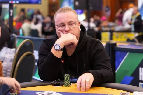 Buy-in de R$ 15 mil, all in no escuro e 900 bbs: o show de Léo Rizzo no BSOP SP