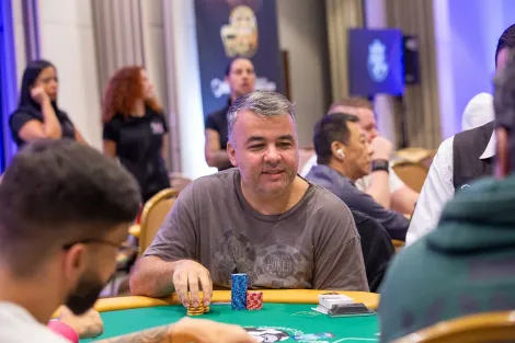 Rafael Pitanga é o chip leader do Dia 1B do Brazilian Storm na WSOP Brazil