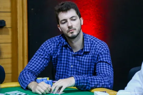 Carlos Ribeiro conquista forra com título e vice no GGPoker