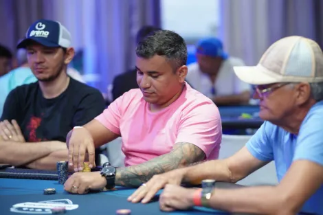 Gildécio Araújo é o chip leader do Dia 1C do Main Event do NPS Pixbet