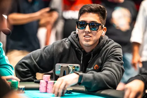 Romulo Dorea acerta difícil call e fica gigante no WPT Voyage Championship