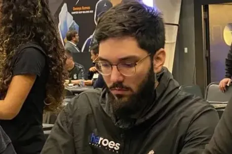 Márcio Campos é prata no Mini Bounty Builder HR do PokerStars