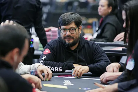 Fabio Eiji vence Global MILLION$ após acordo entre brasileiros 4-handed