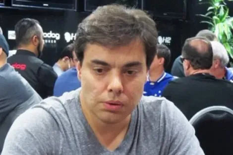 André Welt passa ao Dia Final do Evento #02 da WSOP