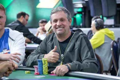 Celso Sirtoli lidera Dia 1A do Start-Up Mystery KO do BSOP Natal