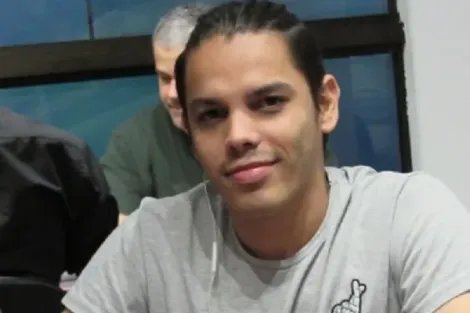 Ricardo Nascimento brilha com título e pódio no PokerStars