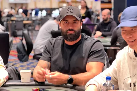 Philipe Pizzari e Tauan Naves vão ao Dia 2 do Evento #16 da WSOP