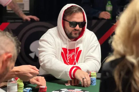 Vitor Dzivielevski é eliminado com bad beat no Evento #23 da WSOP