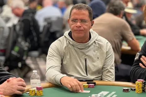 Roberly Felício lidera brasileiros classificados no Dia 1B do Seniors da WSOP