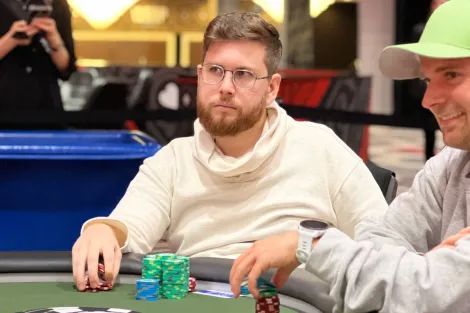 João Valli alcança mesa semifinal do Evento #49 da WSOP