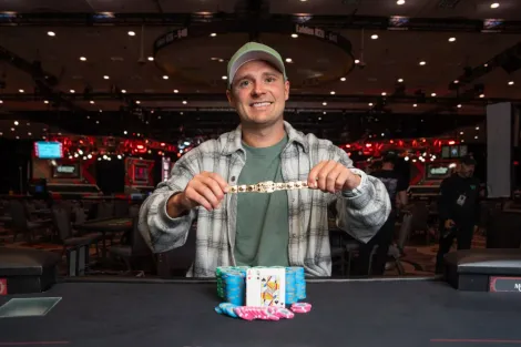 Erlend Melsom fatura primeiro bracelete da carreira ao levar Evento #49 da WSOP