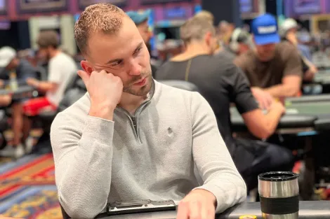 Renan Bruschi avança ao Dia 2 do Poker Players Championship da WSOP