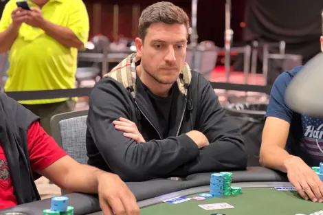 Coin flip decreta queda de Rodrigo Selouan no Millionaire Maker da WSOP