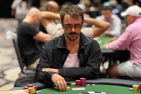 Yuri Martins avança curto ao Dia 2 do Evento #72 da WSOP; veja o chip count