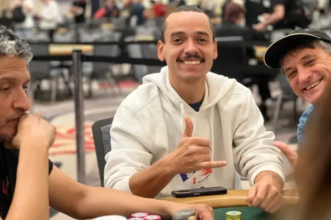 Guilherme Navascues leva forra da vida com pódio no Main Event do The Orleans