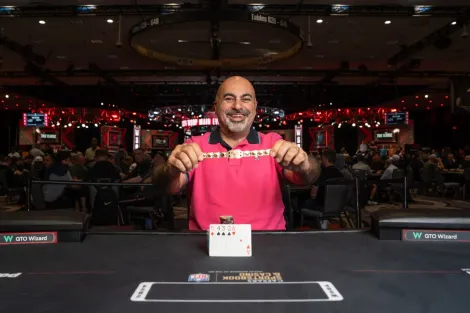 Arash Ghaneian fatura o bi após heads-up eterno no Evento #74 da WSOP