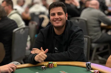 Marcelo Aziz avança entre os líderes ao Dia 4 do Main Event da WSOP