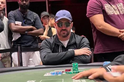 Cristian Aquino sofre com flip e é eliminado na decisão do Evento #87 da WSOP