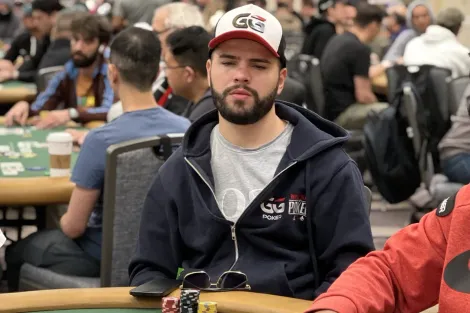 Welker Johnny puxa a fila brasileira no Dia 1B do Evento #86 da WSOP