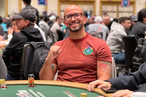 Brasileiros avançam em peso no Dia 1B do Evento #89 da WSOP