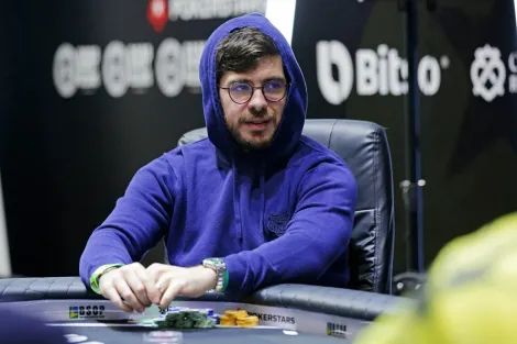 Thiago Crema lidera pelotão brasileiro ao Dia Final do Sunday Million