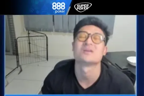 Desfecho insano gera eliminação tripla e choca Léo Jokura no 888poker; assista