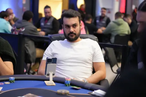 Mateus "Zinhão" lidera o Dia 1 do Super High Roller do BSOP Winter Millions