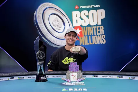 Gabriel Nóbrega é campeão do Main Event do BSOP Winter Millions em "melhor momento"