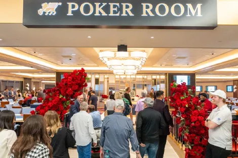 Maior salão de poker de Las Vegas é reaberto com festa e 49 mesas; veja detalhes