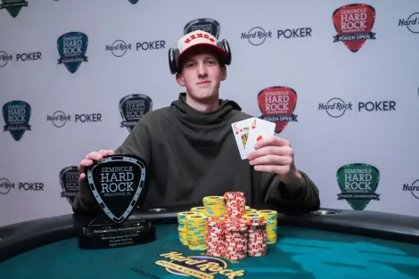 Jovem de 19 anos vence primeiro torneio de poker live da vida e forra seis dígitos