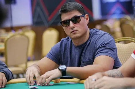 Bio Salomão tromba dois AA em sequência e cai na FT do Sunday Million