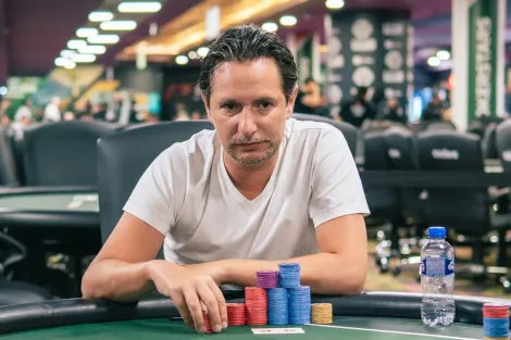 Santiago Sordo puxa a fila no 2-Day High Roller do LAPT Cidade do México