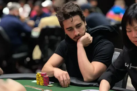 Felipe Ketzer cai perto da bolha no Main Event da Super High Roller Series