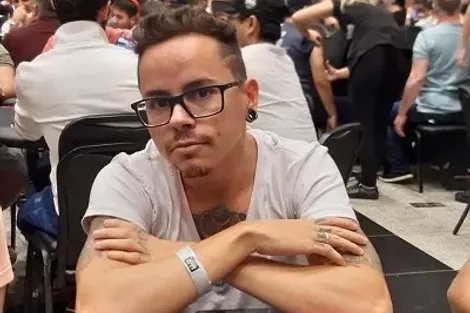 Jonatas Gomes ganha o Mini Bounty Builder HR do PokerStars em pódio totalmente brasileiro